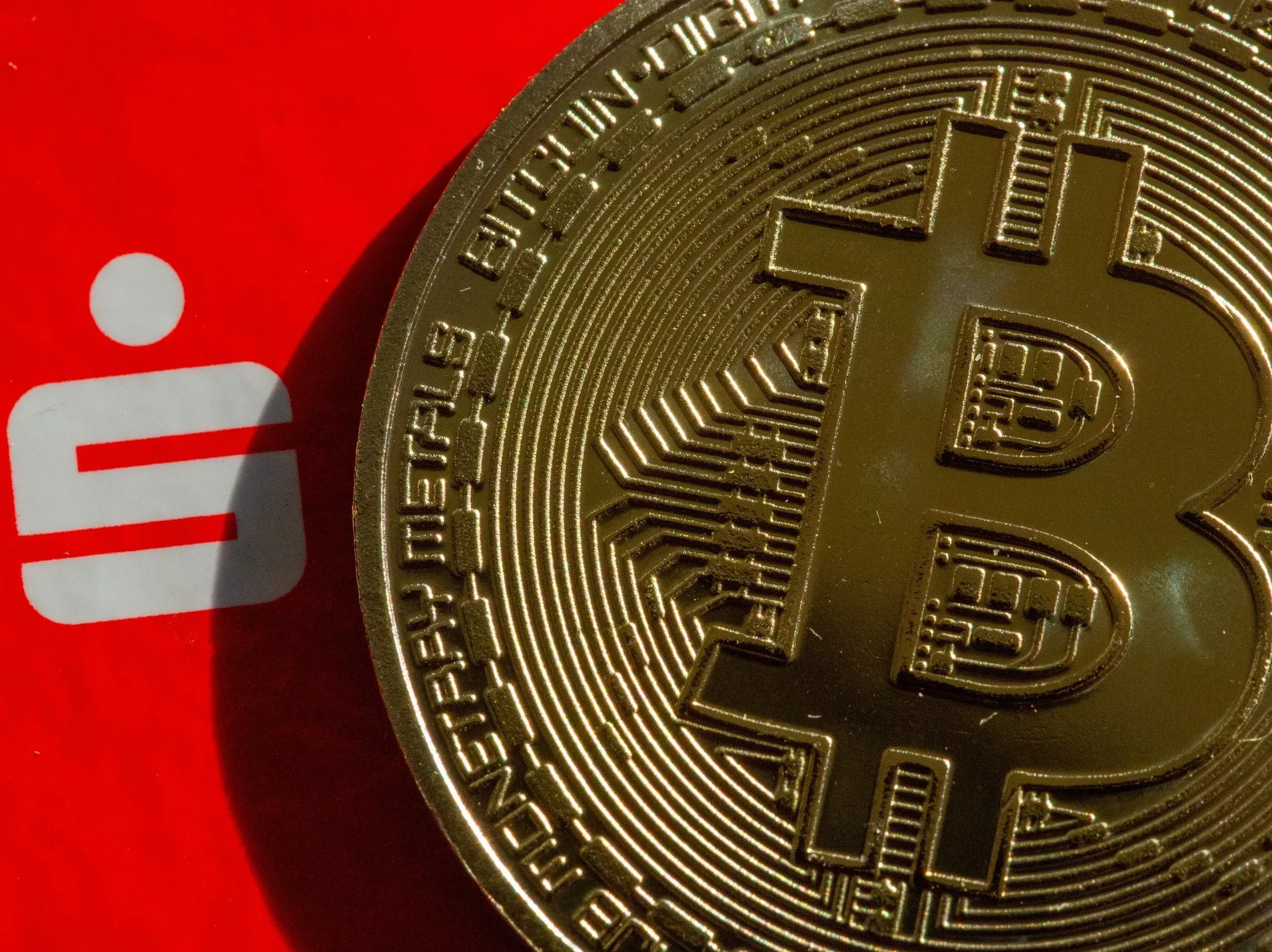 Kann man 2025 Bitcoin bei Sparkasse kaufen? Alle Infos &#038; bessere Alternativen
