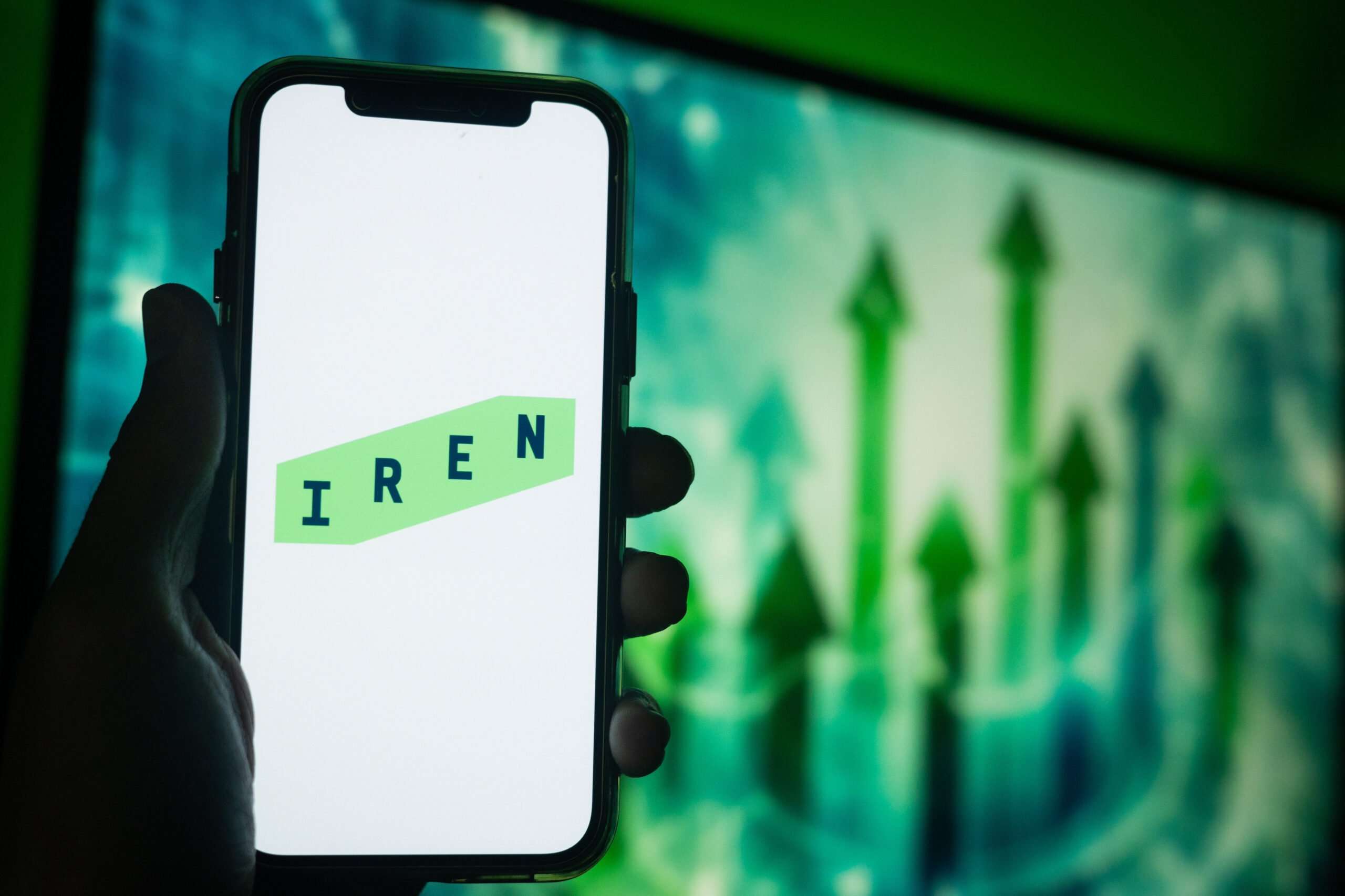 توقعات وتحليل سعر سهم IREN: ما هو السعر المتوقع لسهم IREN بين عام 2025 و عام 2050؟ وهل سهم IREN حلال أم حرام؟